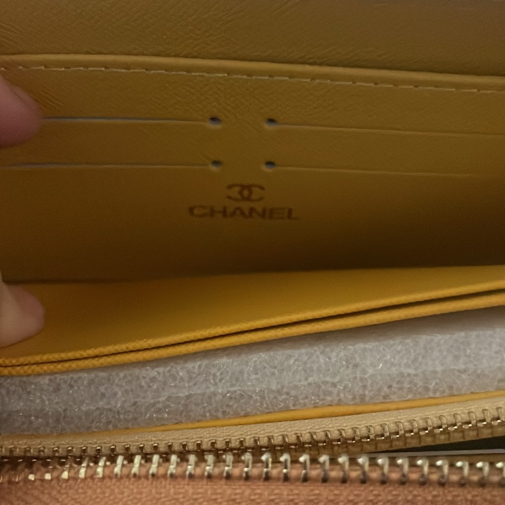 Wallet - Picture 5 of 6